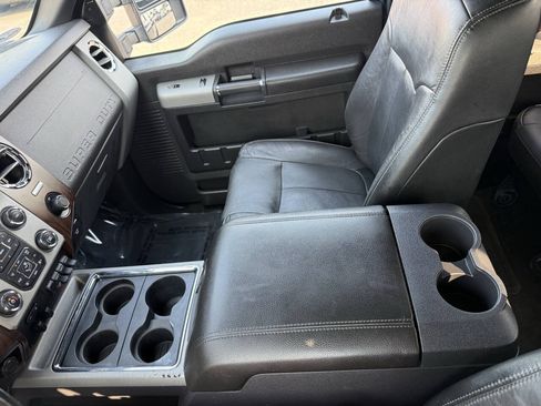 Used 2015 Ford F250 Lariat w/ Chrome Package AWD/4WD image 18