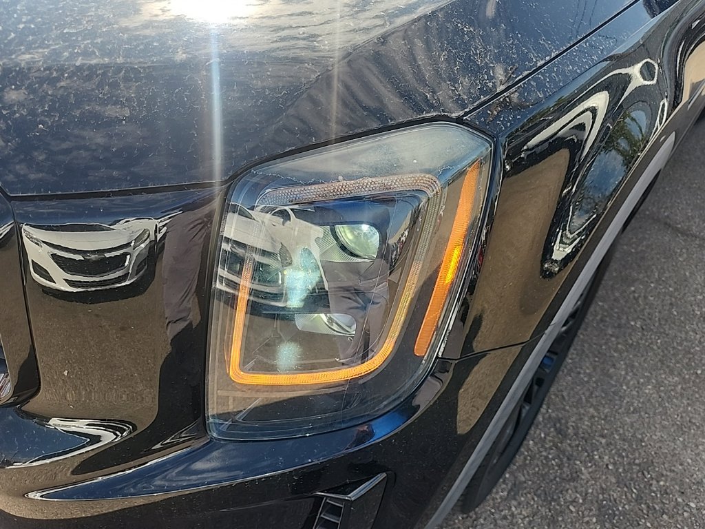 Certified 2021 Kia Telluride SX w/ Nightfall Edition Package AWD/4WD image 6