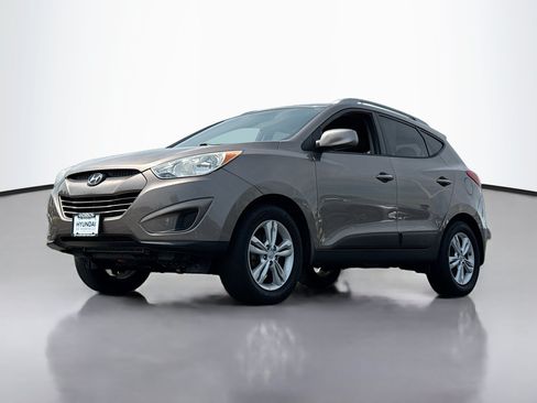 Used 2010 Hyundai Tucson GLS w/ Popular Equipment Pkg 2 FWD image 13