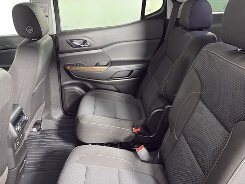 Used 2022 GMC Acadia SLE w/ Driver Convenience Package image 17