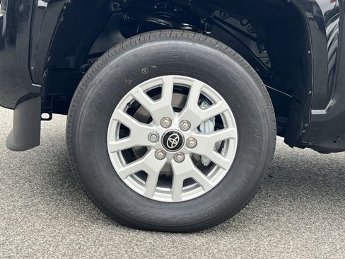 New 2025 Toyota Tacoma SR5 image 5