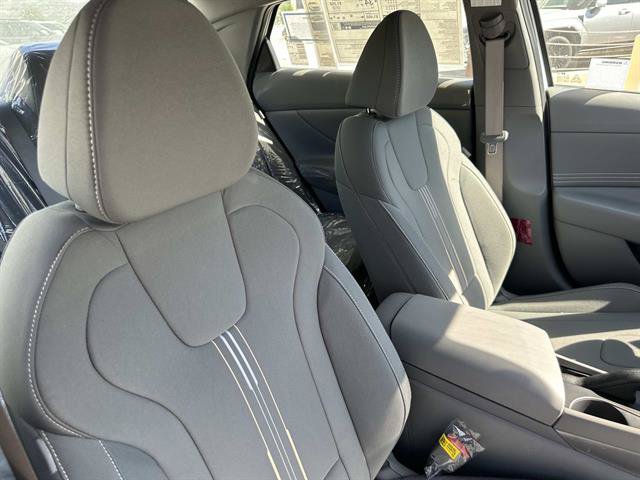 New 2026 Hyundai Elantra Sport FWD image 25