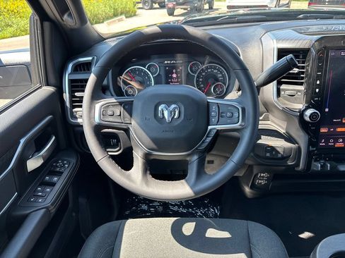 Used 2026 RAM 2500 Big Horn AWD/4WD image 32