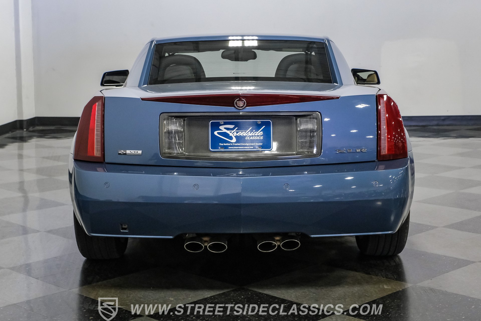 Used 2006 Cadillac XLR RWD image 11