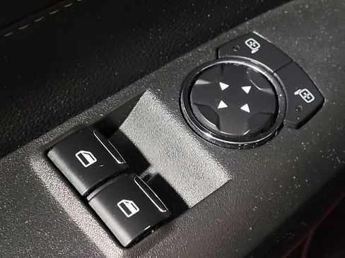 Used 2016 Ford Mustang Coupe RWD image 27