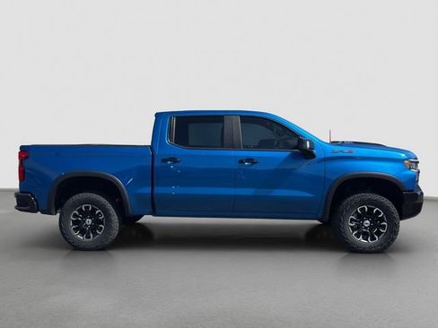 Used 2022 Chevrolet Silverado 1500 ZR2 image 7