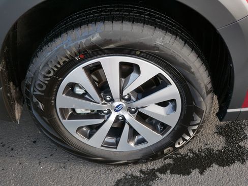 Certified 2025 Subaru Outback Premium image 15