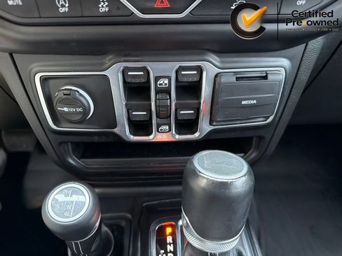 Certified 2022 Jeep Wrangler Unlimited Sahara AWD/4WD image 68