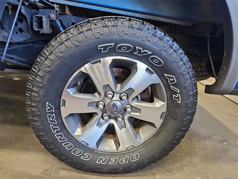 Used 2014 Ford F150 FX4 w/ Equipment Group 402A Luxury image 30