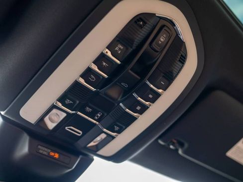New 2026 Porsche Macan AWD/4WD image 22