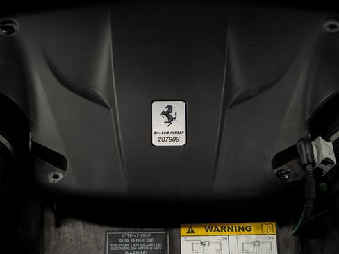 Used 2015 Ferrari California T RWD image 66