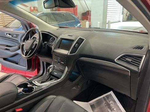 Used 2015 Ford Edge Titanium w/ Equipment Group 302A AWD/4WD image 23