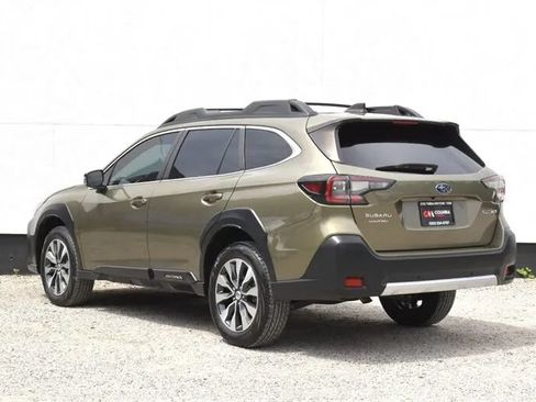 Used 2023 Subaru Outback Limited AWD/4WD image 2