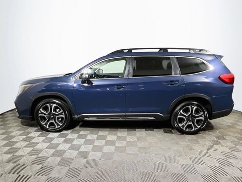 Used 2023 Subaru Ascent Limited w/ Technology Package AWD/4WD image 4
