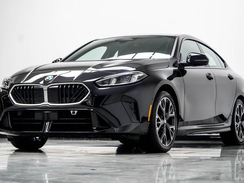Used 2025 BMW 228i xDrive AWD/4WD image 9