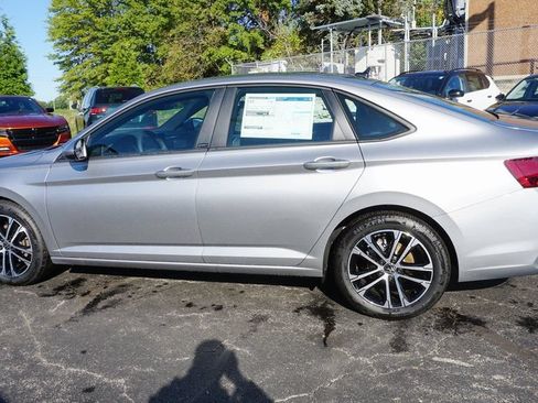 Used 2026 Volkswagen Jetta Sport FWD image 6