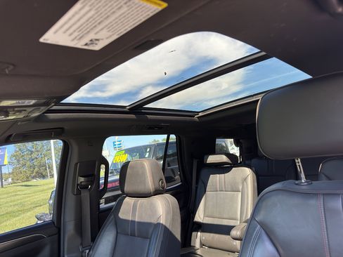 Used 2021 Chevrolet Tahoe RST w/ Luxury Package image 23