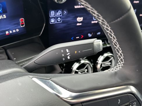 Used 2024 Chevrolet Blazer EV LT image 21