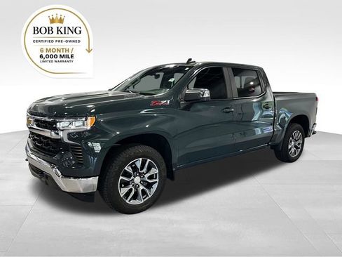 Used 2025 Chevrolet Silverado 1500 LT AWD/4WD image 1