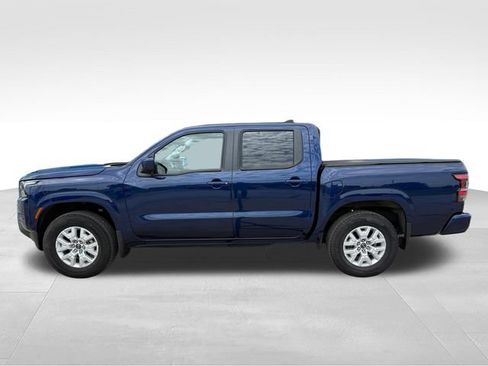 Used 2023 Nissan Frontier SV w/ Tow Package AWD/4WD image 8