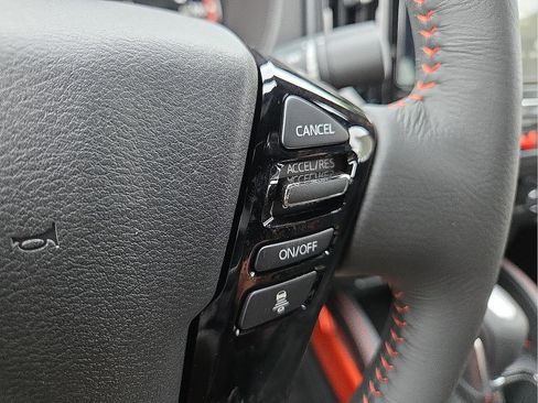 New 2025 Nissan Frontier PRO-4X image 21