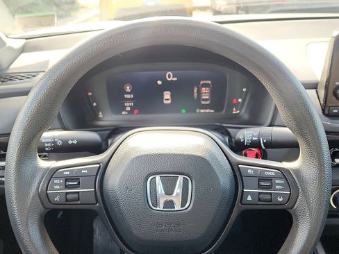 Used 2023 Honda Accord EX image 19