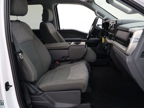 Used 2025 Ford F250 XLT image 31