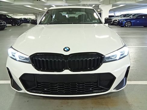 Used 2023 BMW 330i xDrive Sedan w/ M Sport Package image 4