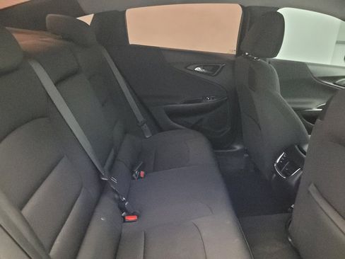 Used 2020 Chevrolet Malibu LT FWD image 19