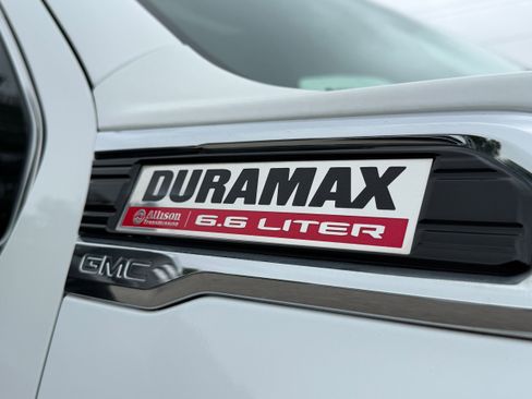 Used 2022 GMC Sierra 2500 Denali AWD/4WD image 9