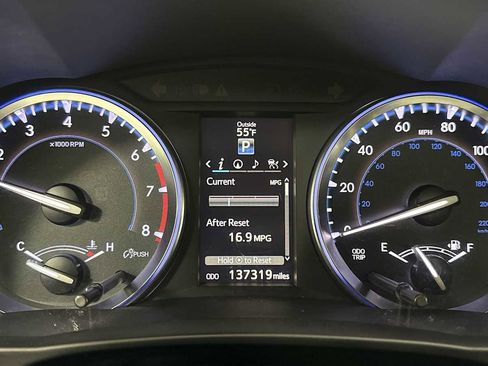 Used 2015 Toyota Highlander Limited Platinum image 17