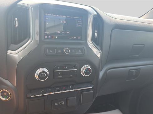 Used 2024 GMC Sierra 1500 Pro w/ Pro Value Package AWD/4WD image 17