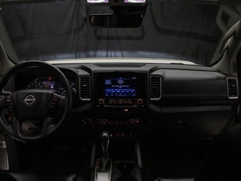 Used 2023 Nissan Frontier SV w/ SV Premium Package image 21