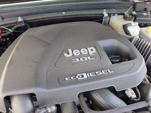 Used 2021 Jeep Wrangler Unlimited Sport AWD/4WD image 6