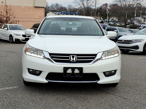 Used 2015 Honda Accord Touring image 6