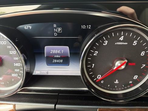 Used 2018 Mercedes-Benz E 400 4MATIC Sedan image 13