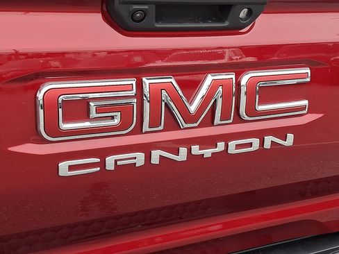 New 2026 GMC Canyon Elevation w/ Convenience Package image 11