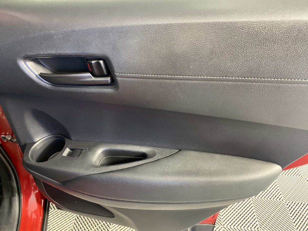 Used 2024 Toyota Corolla Cross AWD Hybrid w/ Moonroof Package image 26