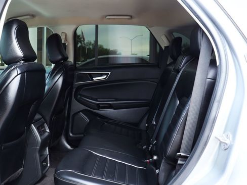 Used 2022 Ford Edge SEL image 33
