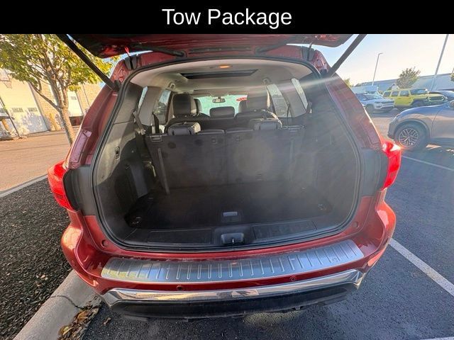 Used 2017 Nissan Pathfinder Platinum w/ Cargo Package FWD image 17