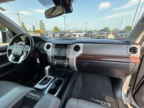 Used 2019 Toyota Tundra Limited w/ Limited Premium Package AWD/4WD image 34