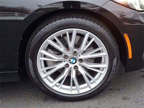 Used 2023 BMW 330i xDrive Sedan w/ Driving Assistance Package image 8