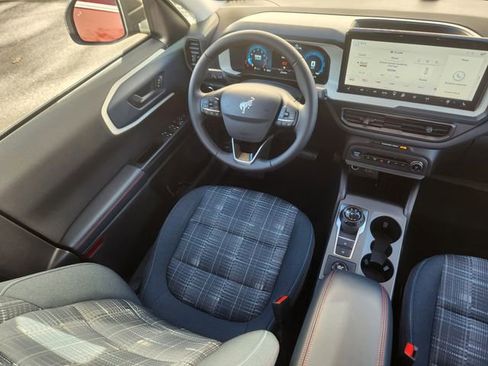 New 2025 Ford Bronco Sport Heritage w/ Convenience Package image 10