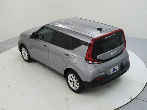 Used 2022 Kia Soul LX w/ Technology Package image 14