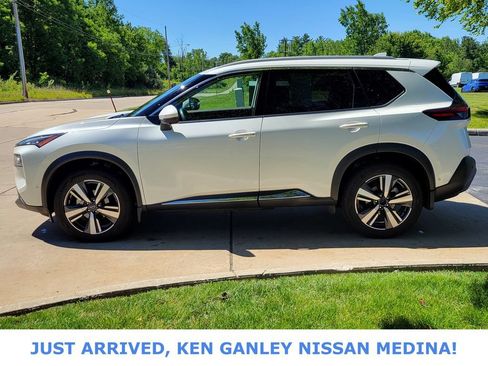 Certified 2023 Nissan Rogue SL w/ SL Premium Package AWD/4WD image 6