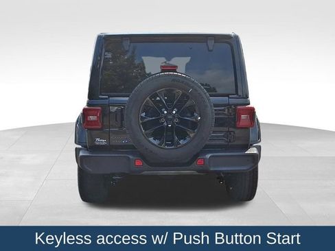 Used 2025 Jeep Wrangler Unlimited Sahara w/ Safety Group AWD/4WD image 6