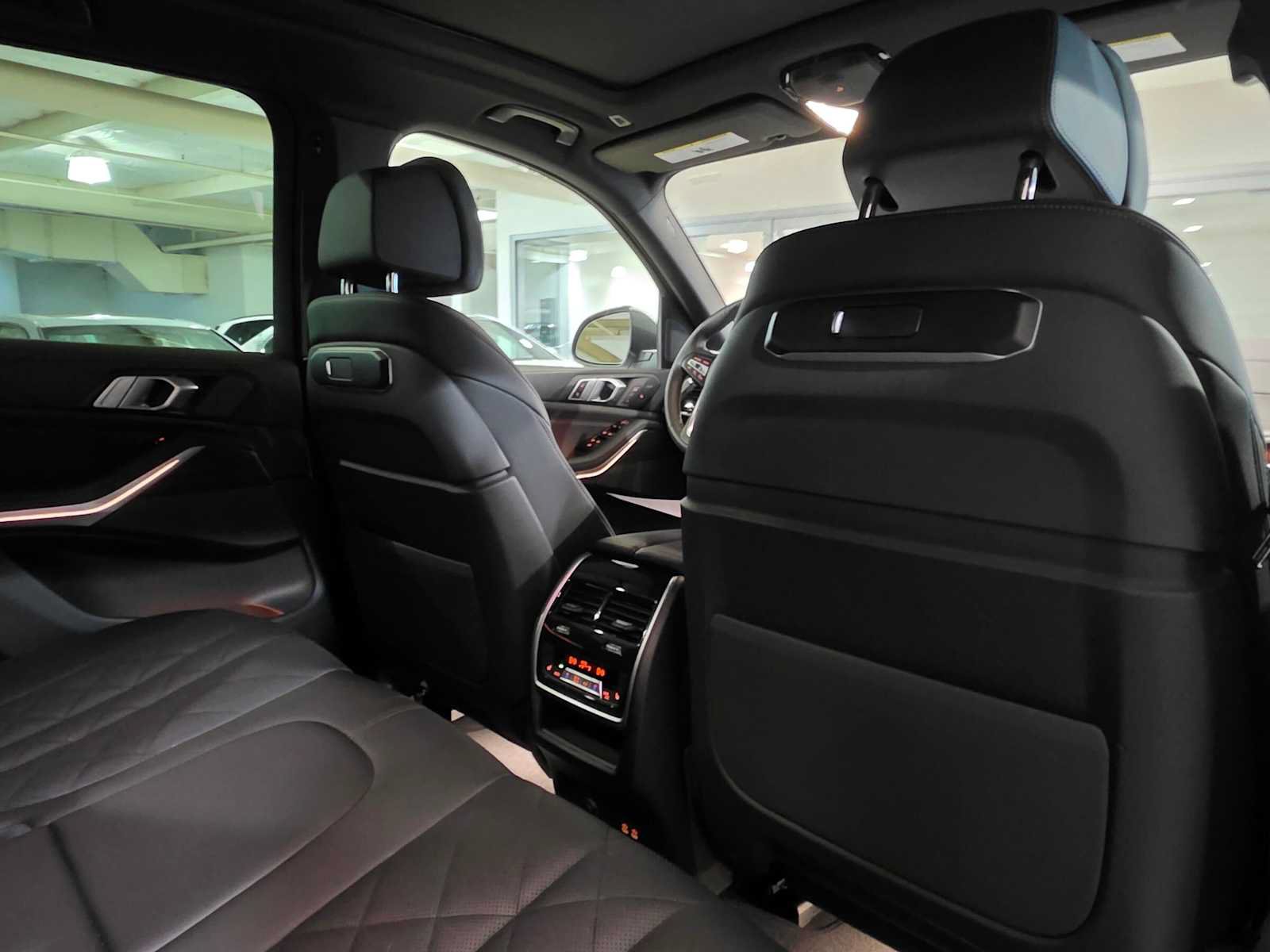 Used 2026 BMW X5 xDrive40i AWD/4WD image 14