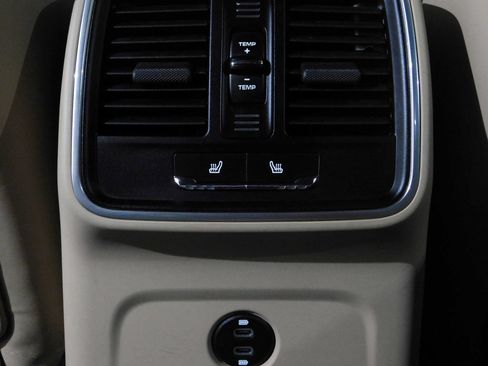 Used 2023 Porsche Macan S AWD/4WD image 69