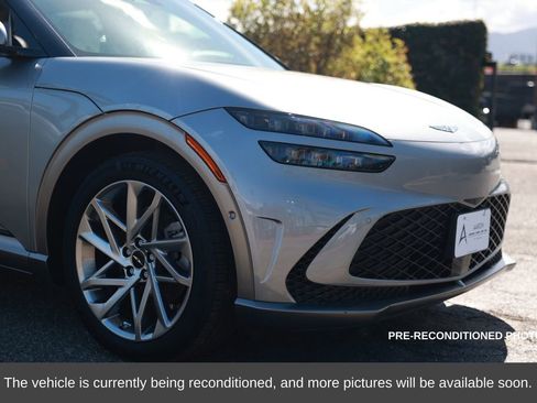 Used 2025 Genesis GV60 Advanced image 7