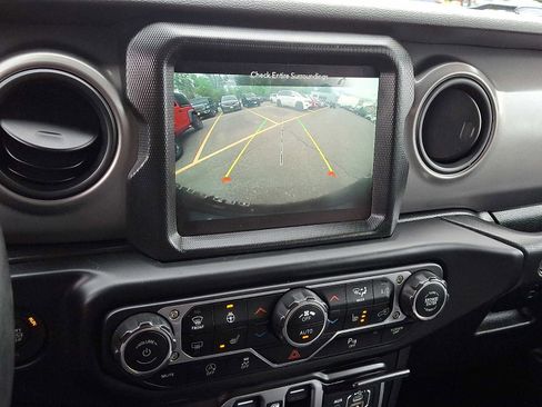 Used 2022 Jeep Wrangler Unlimited Sport AWD/4WD image 19
